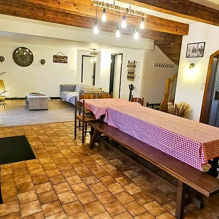 Le De La Cregut Vakantiehuis *