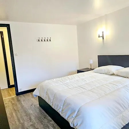 Le De La Cregut Ferienhaus *