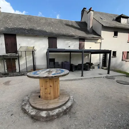 Le De La Cregut Tremouille (Cantal)