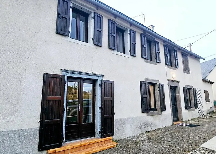 Holiday home Le De La Cregut