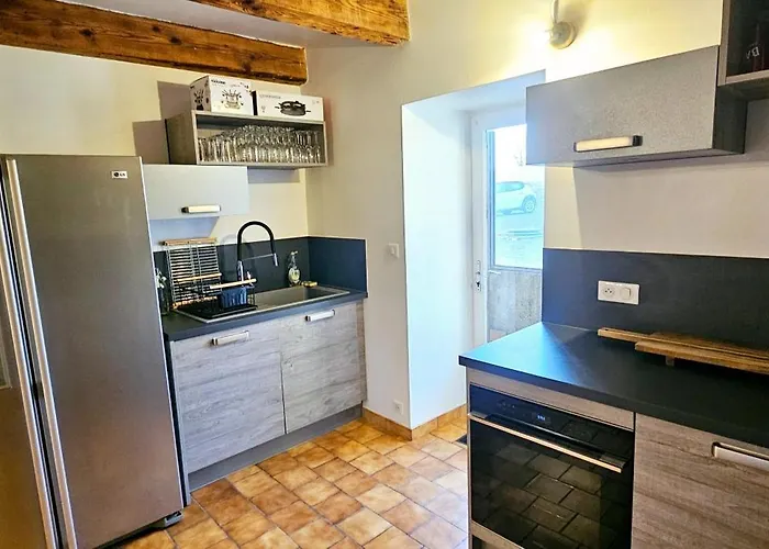 Holiday home Le De La Cregut